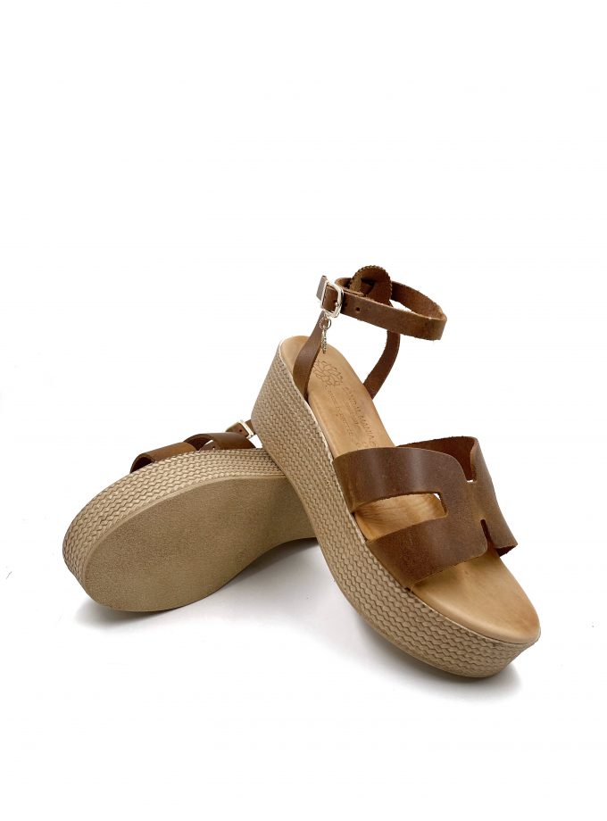 brown strappy leather platform sandals